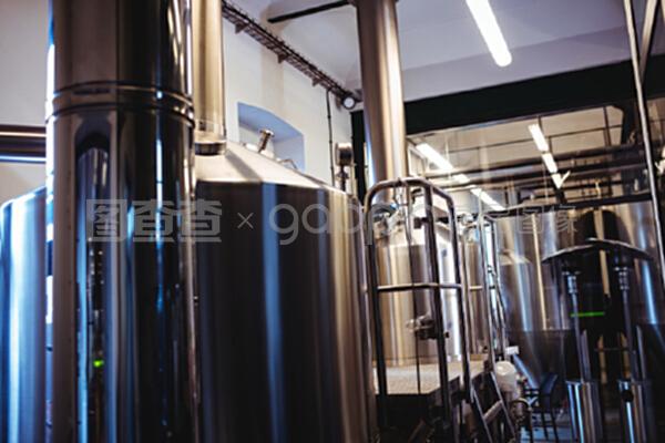 從工業(yè)巨輪到家庭工坊 啤酒釀造設備的兩極世界
